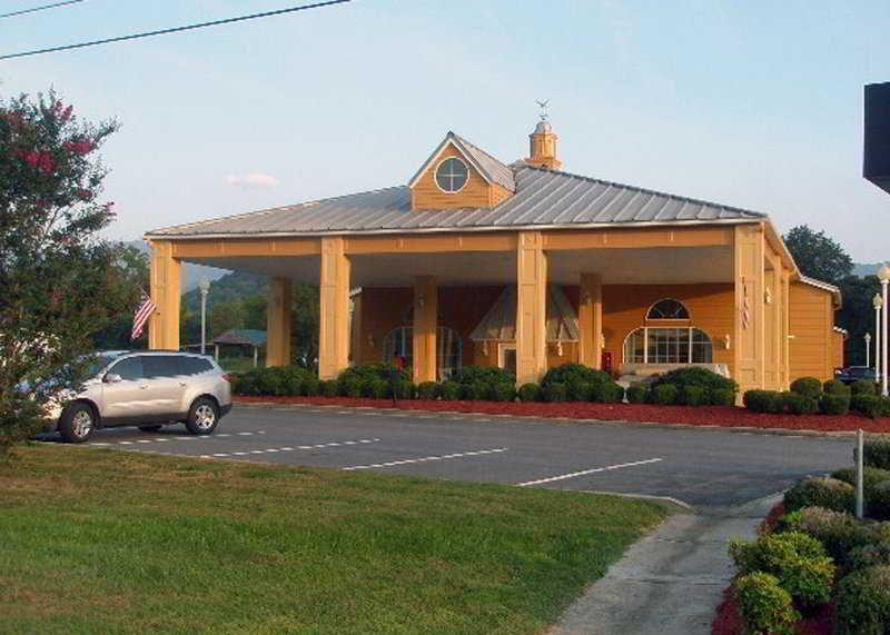 Quality Inn 2*